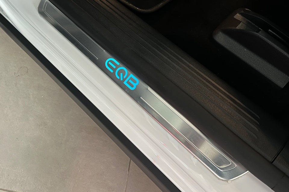 Mercedes EQB300 Progressive 4Matic 5d