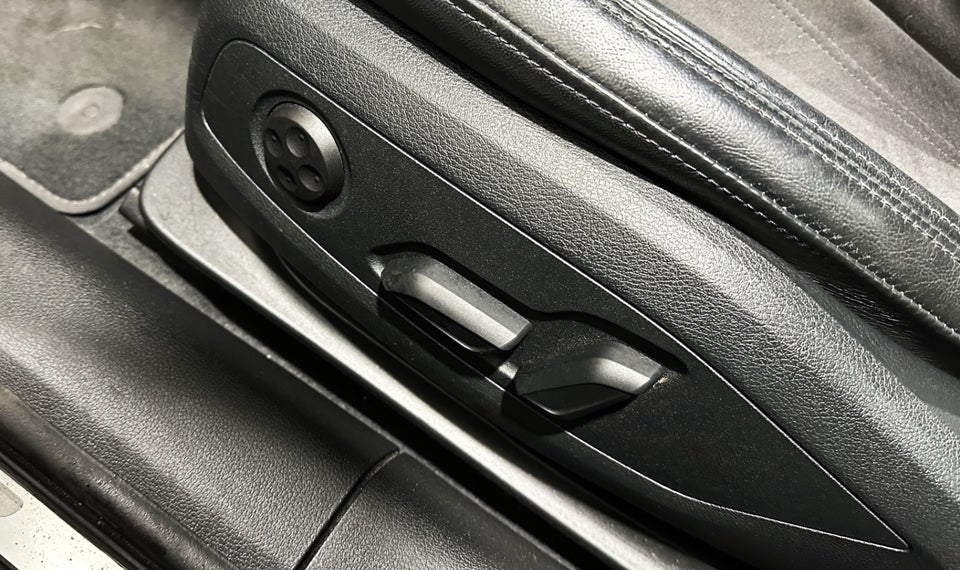 Audi A4 2,0 TDi 190 Avant S-tr. 5d