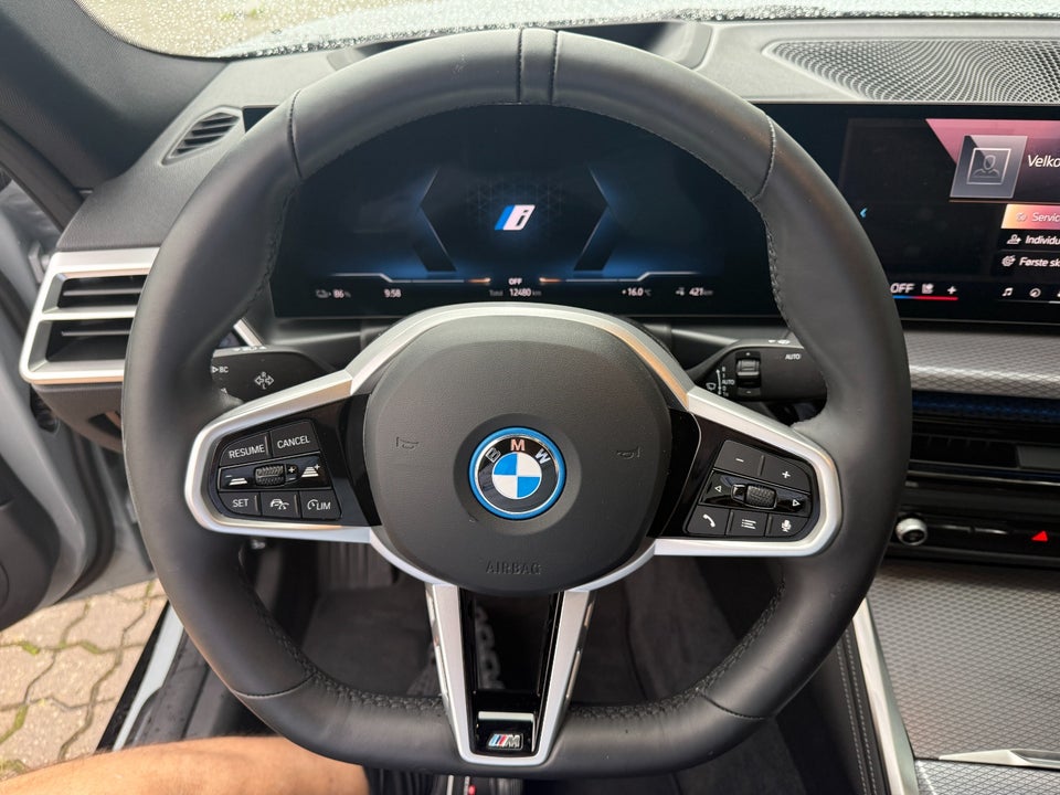 BMW i4 eDrive40 Fully Charged M-Sport Pro 5d