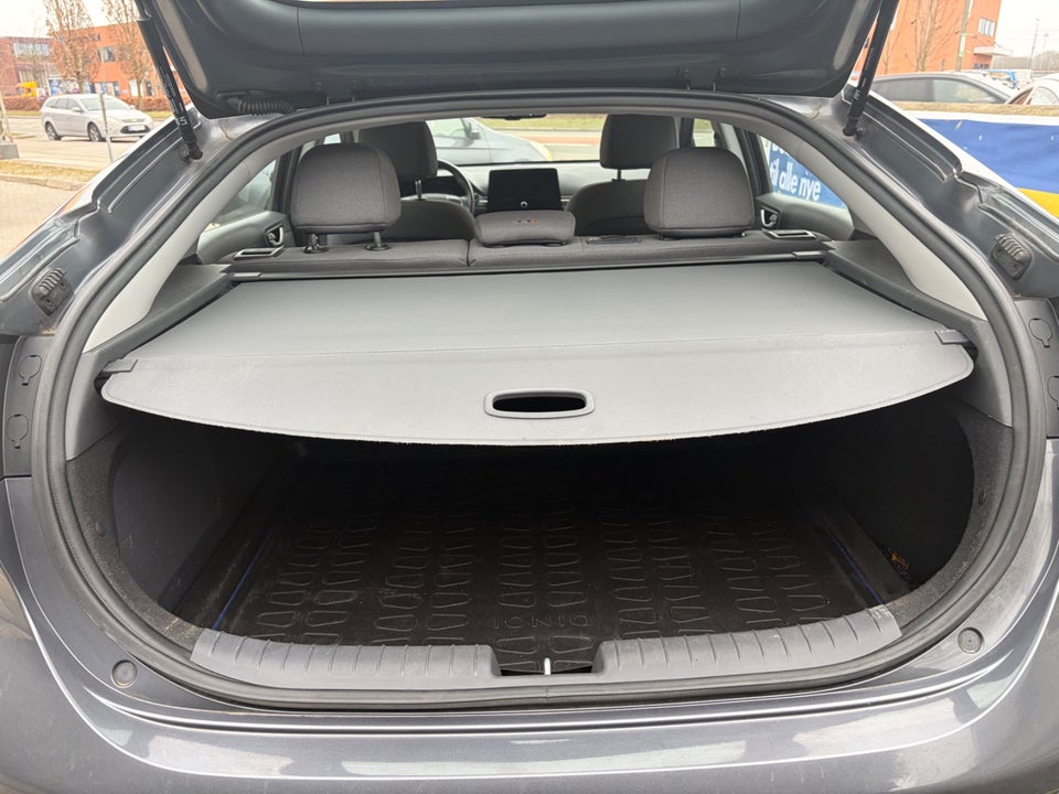 Hyundai Ioniq 40 EV Premium 5d