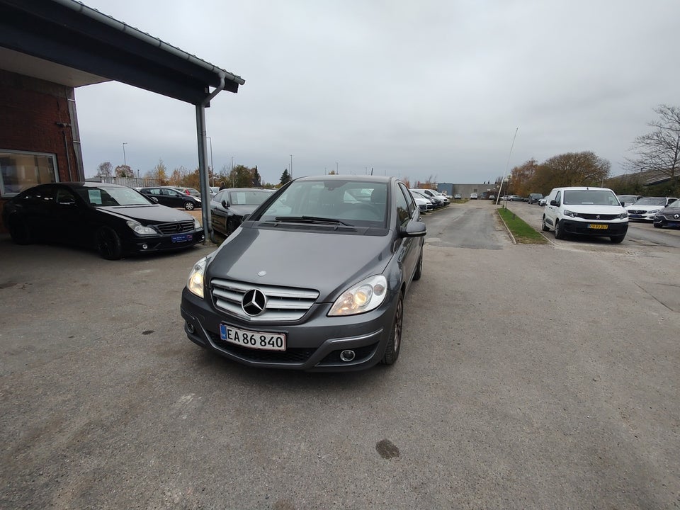 Mercedes B200 2,0 CDi aut. 5d