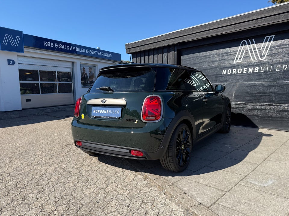 MINI Cooper SE Resolute Edition 3d