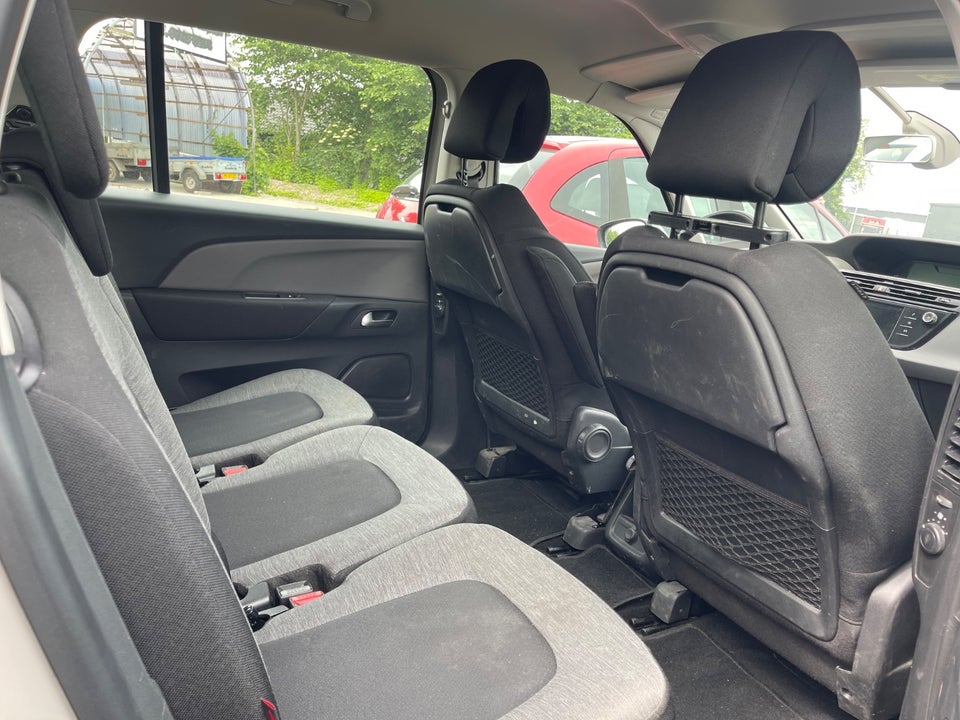 Citroën Grand C4 Picasso 1,2 PureTech 130 Iconic 7prs 5d