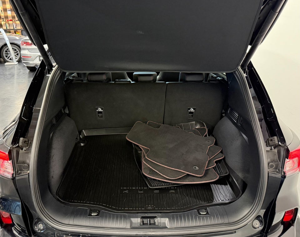 Ford Kuga 2,5 PHEV ST-Line X CVT 5d