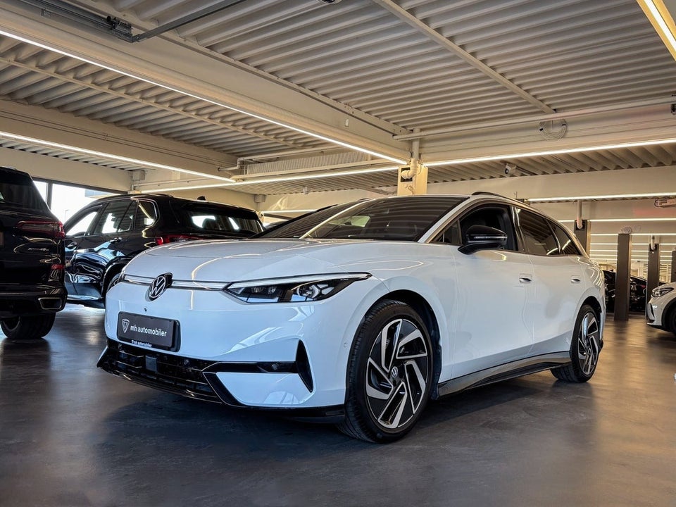 VW ID.7 77 Style Tourer 5d