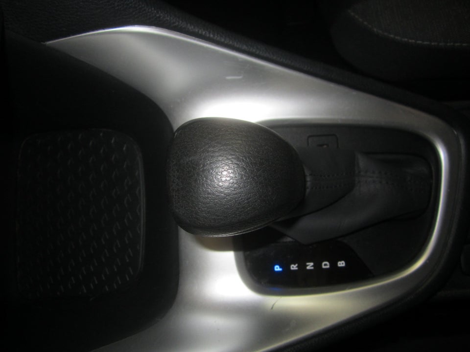 Toyota Yaris 1,5 Hybrid H3 e-CVT 5d