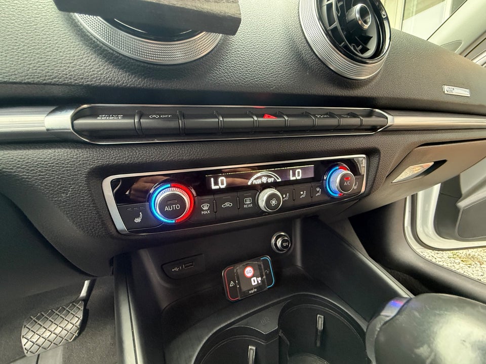 Audi A3 35 TFSi S-line Sportback S-tr. 5d