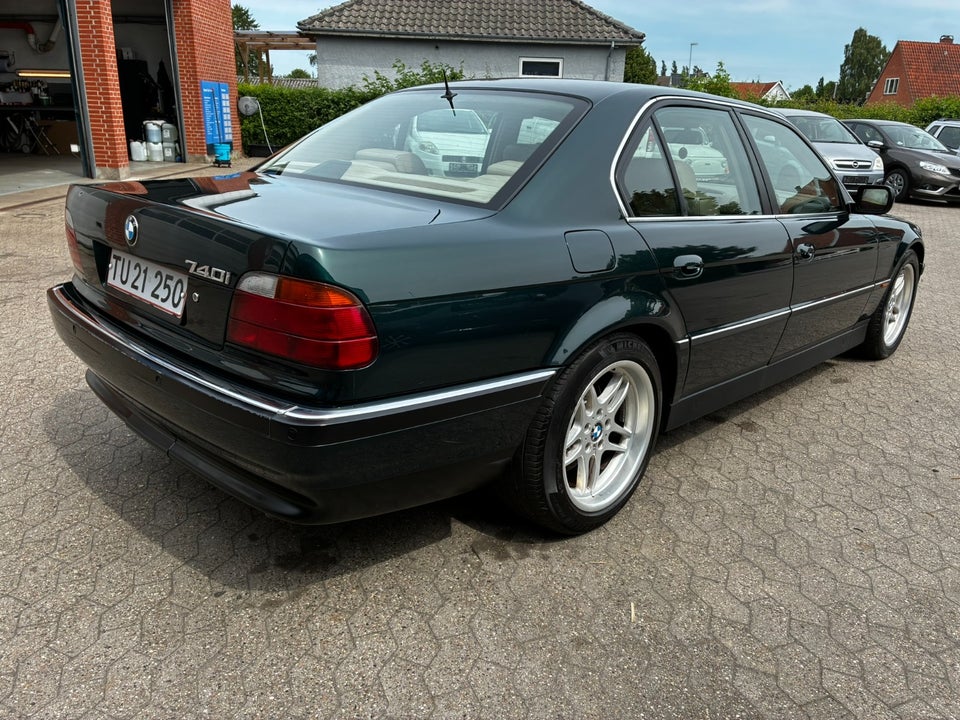 BMW 740iL 4,0 V8 aut. 4d
