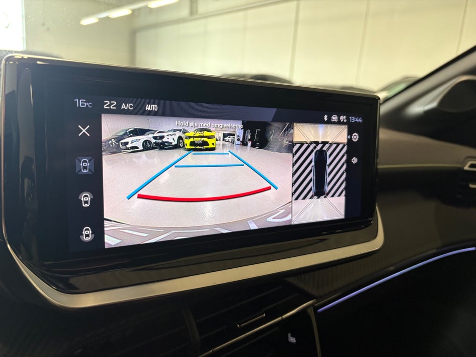 Peugeot e-208 54 GT 5d