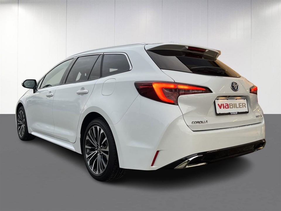 Toyota Corolla 1,8 Hybrid Style e-CVT 5d