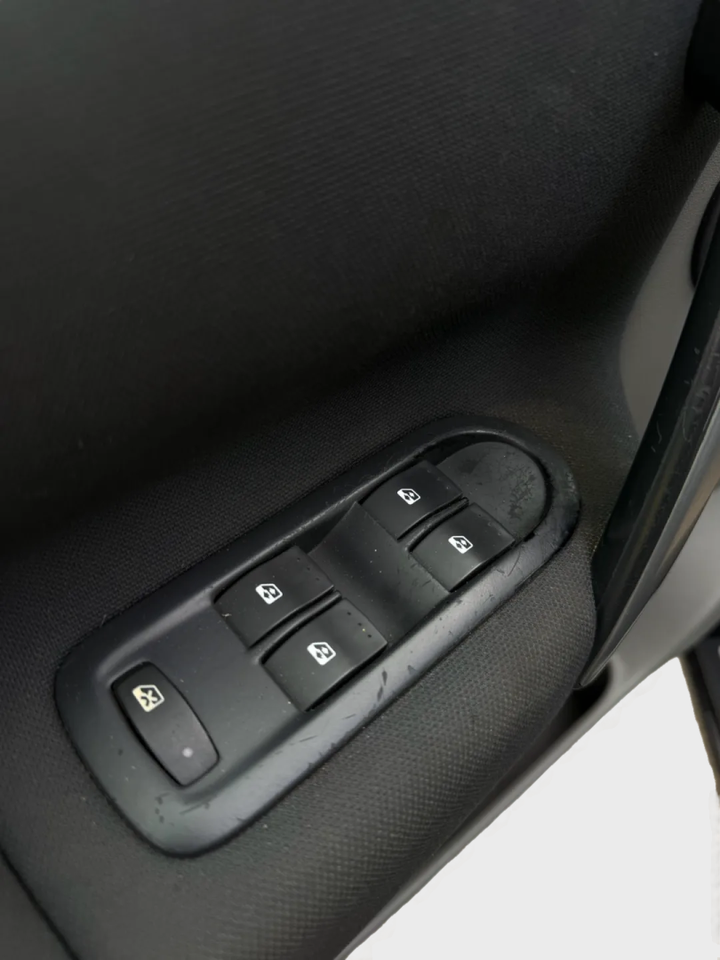 Renault Grand Scenic II 2,0 Dynamique 5d