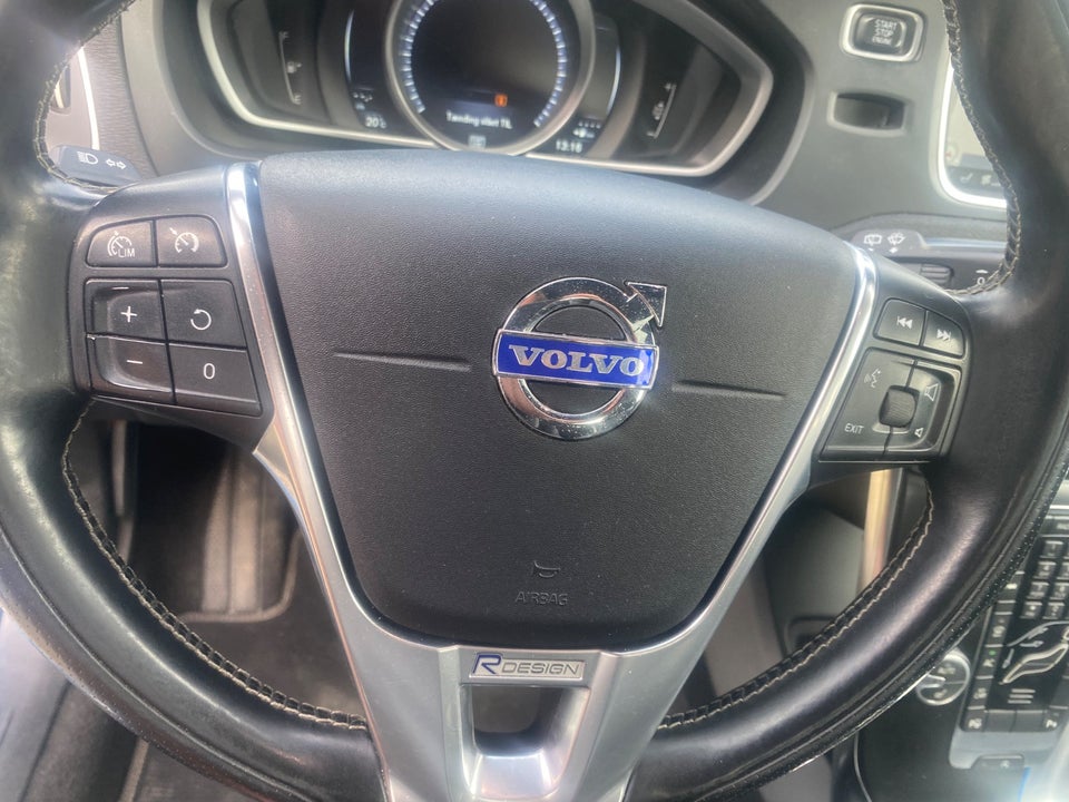 Volvo V40 2,0 D4 190 R-Design Drive-E 5d