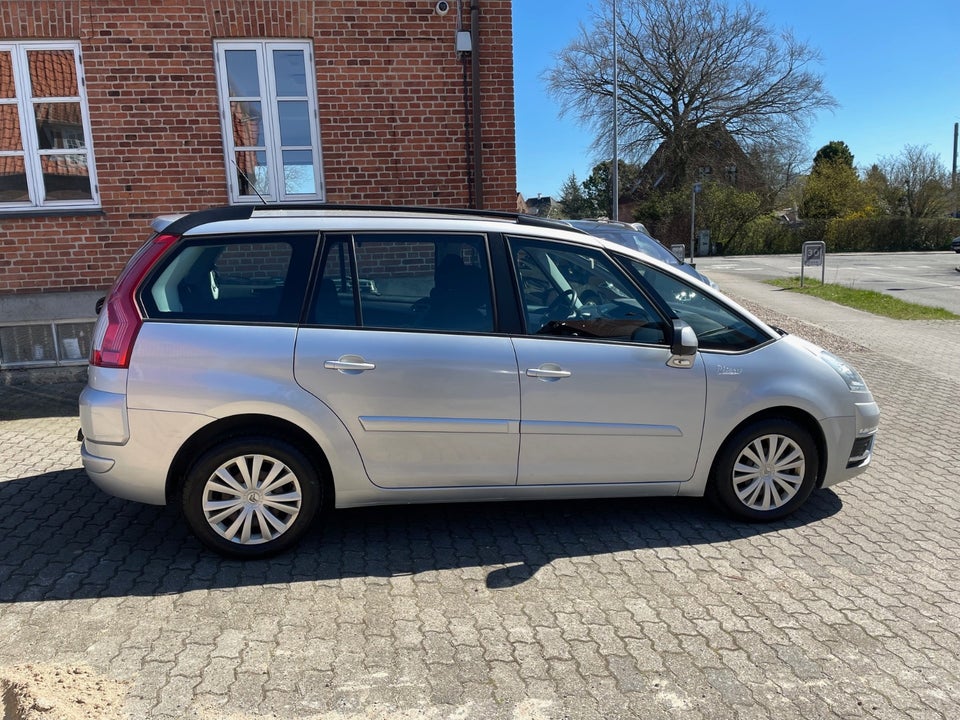 Citroën Grand C4 Picasso 1,6 HDi 112 Seduction 7prs 5d