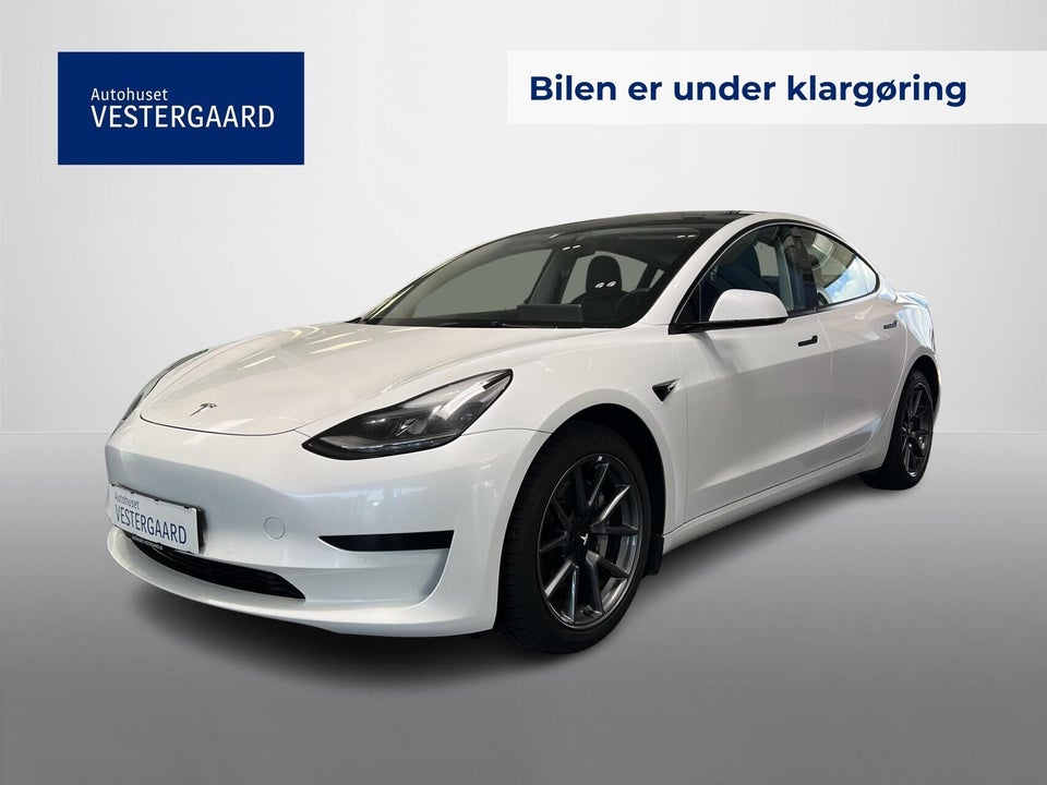 Tesla Model 3 Standard Range+ RWD 4d