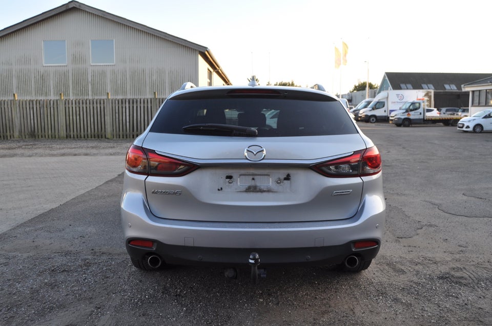 Mazda 6 2,2 SkyActiv-D 150 Core stc. aut. 5d