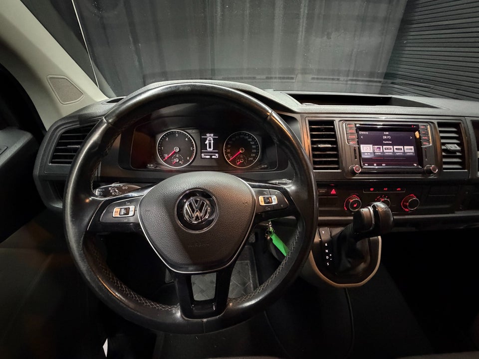 VW Transporter 2,0 TDi 180 Kassevogn DSG kort