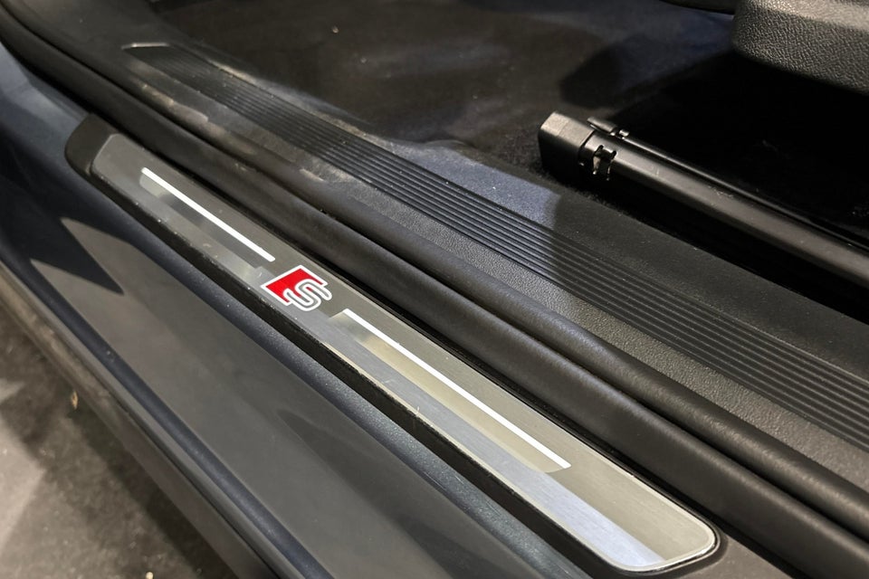 Audi Q4 e-tron 40 Attitude S-line 5d