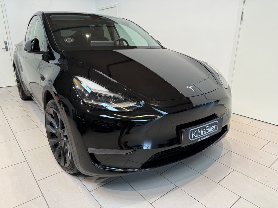 Tesla Model Y Long Range AWD 5d