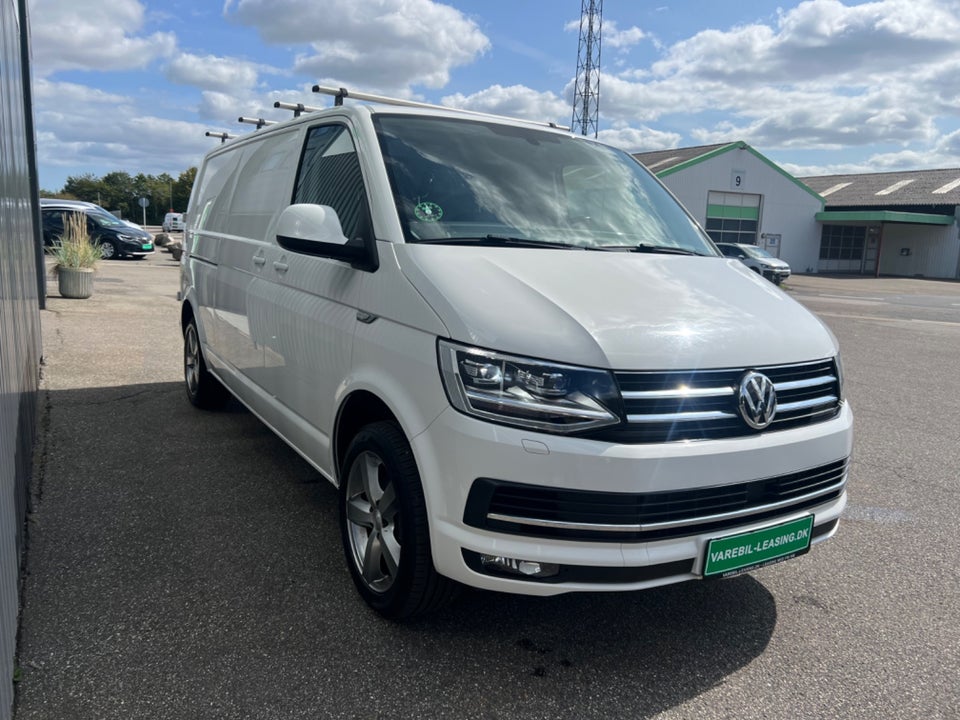 VW Transporter 2,0 TDi 204 Kassevogn DSG lang