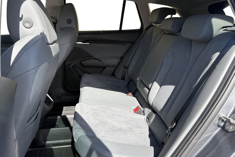 Skoda Enyaq 85 iV Maxx 5d