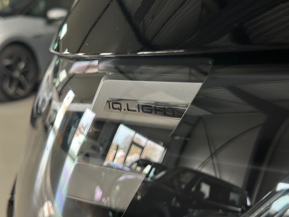 VW e-Caravelle 64 Style SWB