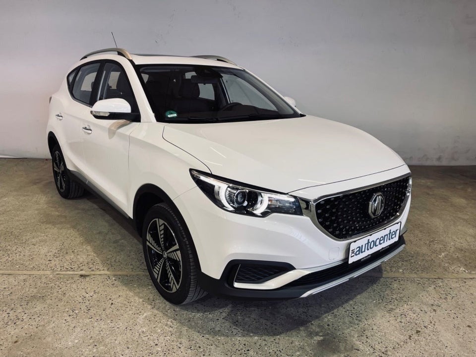 MG ZS EV Luxury 5d