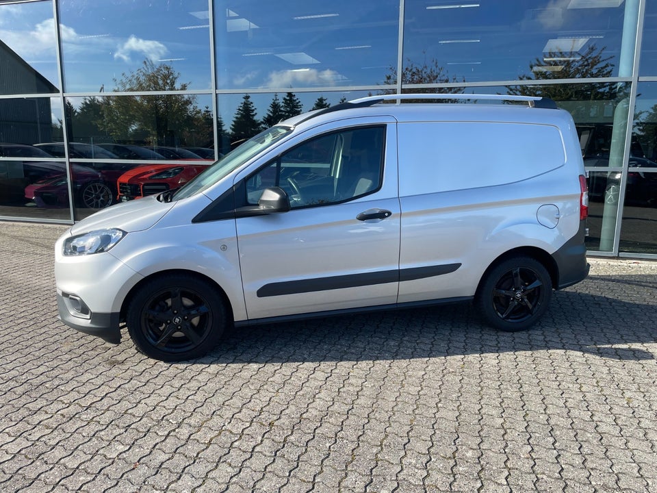 Ford Transit Courier 1,0 EcoBoost Limited