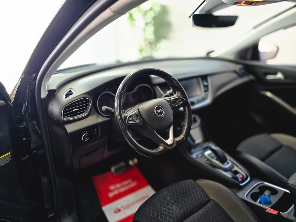Opel Grandland X 1,6 Hybrid Ultimate aut. 5d