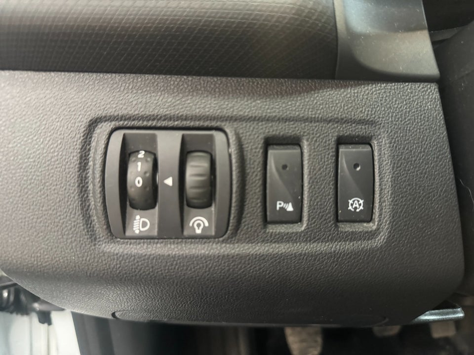 Renault Clio IV 0,9 TCe 90 Zen Sport Tourer 5d
