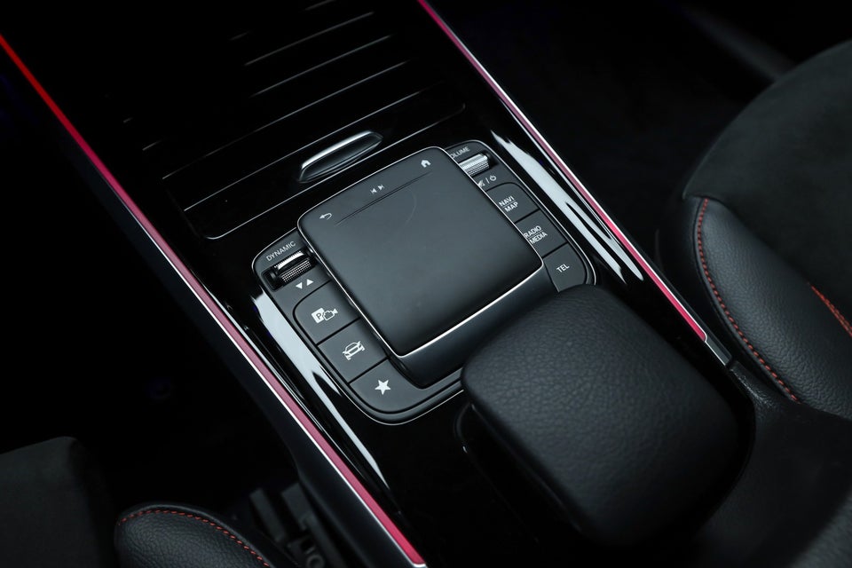 Mercedes EQB350 AMG Line 4Matic 7prs 5d