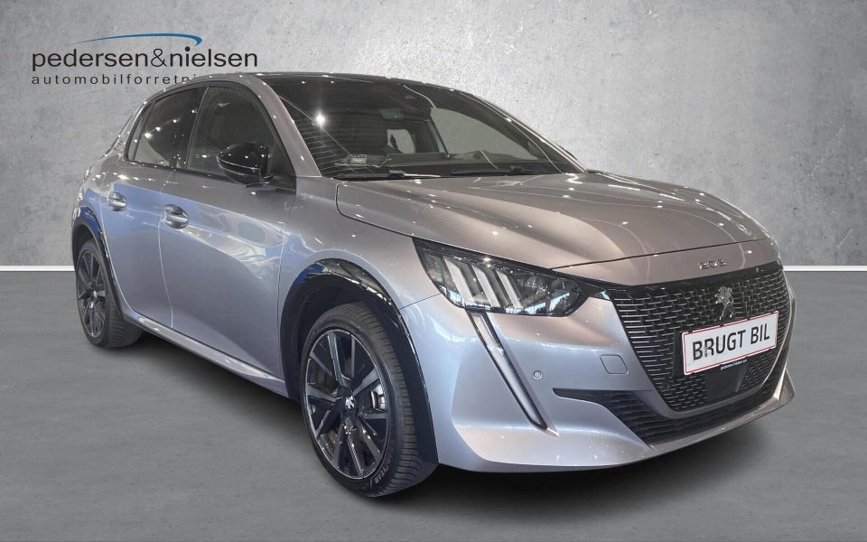 Peugeot e-208 50 GT 5d