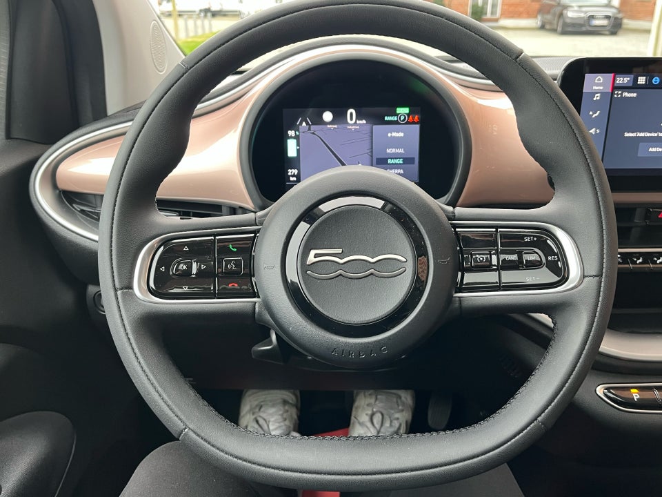 Fiat 500e 42 Icon Sky 3d