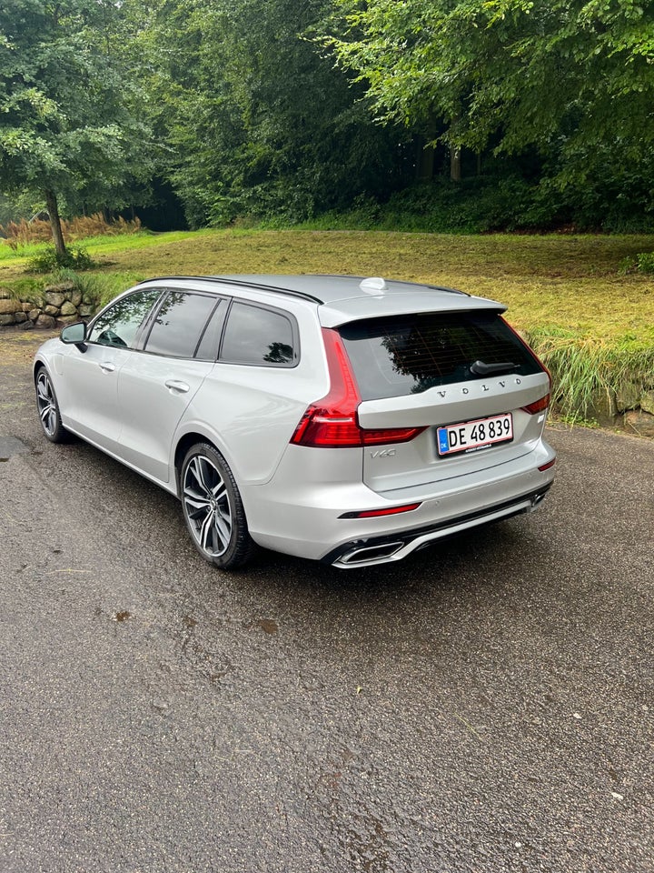 Volvo V60 2,0 T6 ReCharge R-Design aut. AWD 5d