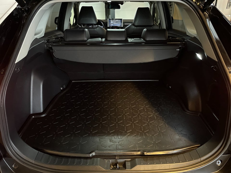 Toyota RAV4 2,5 Hybrid H3 Style MDS 5d