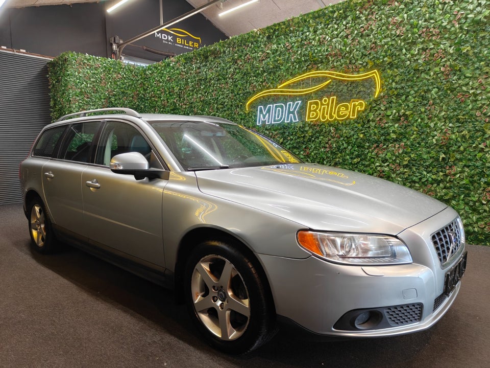 Volvo V70 2,5 T Momentum 5d