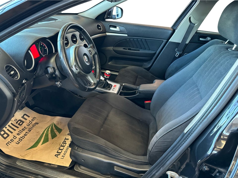 Alfa Romeo 159 1,75 TBi Distinctive Sportwagon 5d