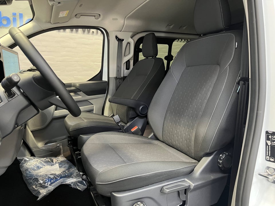 Ford E-Transit Custom 320 L1 71 Limited Mandskabsvogn