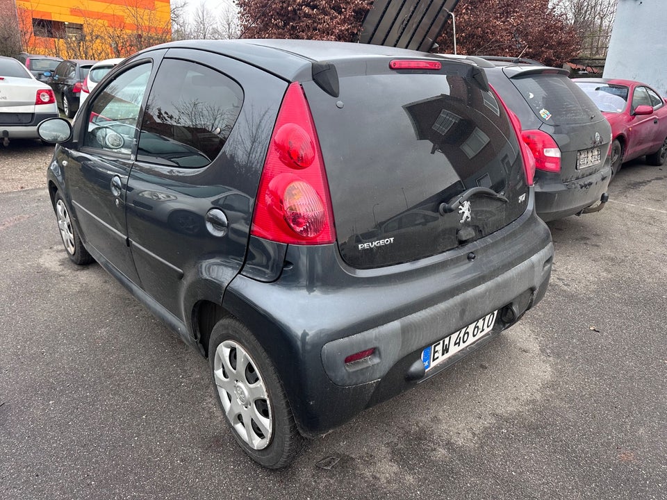 Peugeot 107 1,0 Active 5d