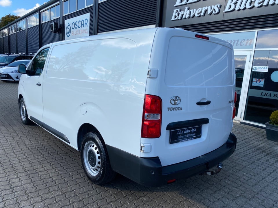 Toyota ProAce 2,0 D 120 Long Comfort Master aut. 5d