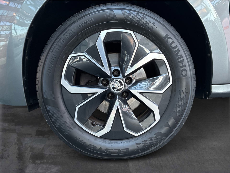 Skoda Kamiq 1,0 TSi 110 Blackline DSG 5d