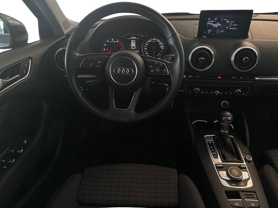 Audi A3 35 TFSi S-line Sportback S-tr. 5d