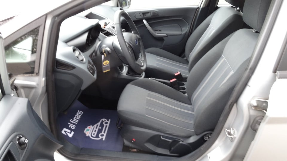 Ford Fiesta 1,25 82 Trend 5d