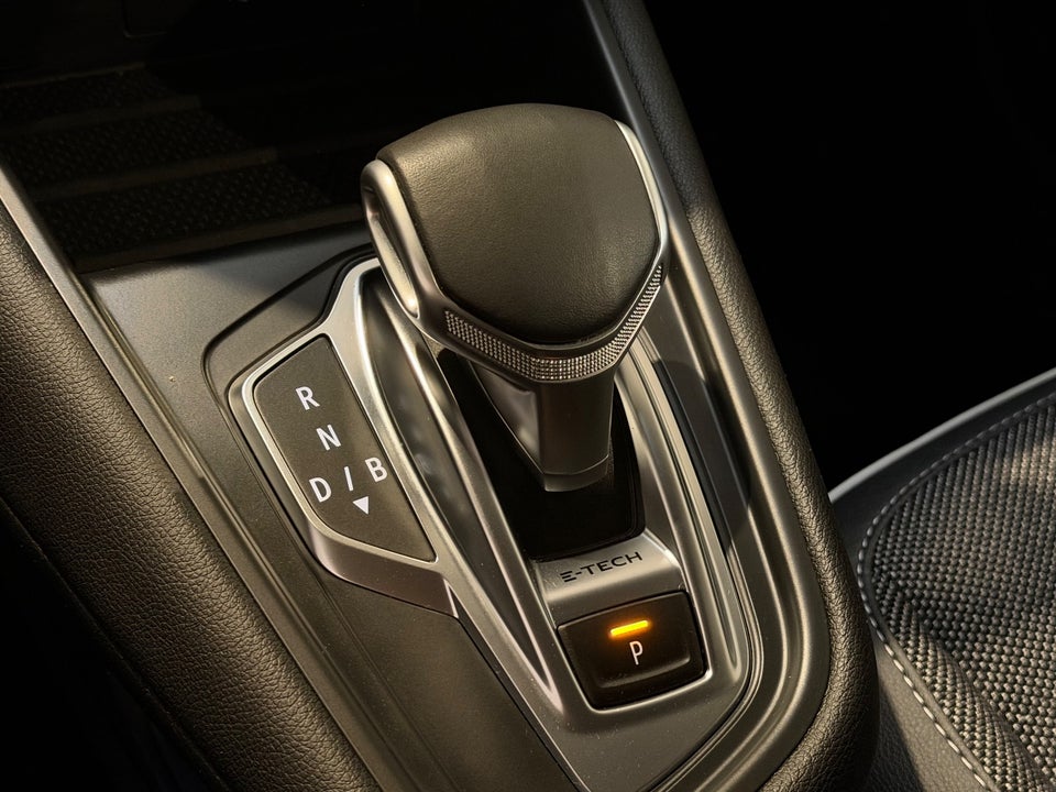 Renault Captur 1,6 E-Tech Intens 5d