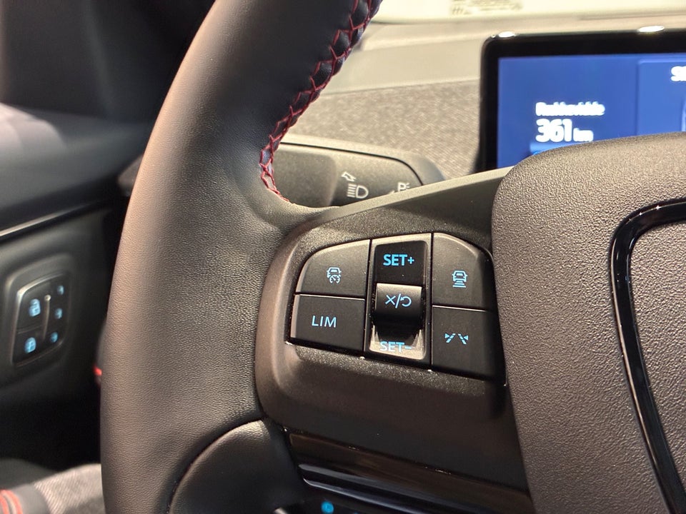 Ford Mustang Mach-E 91 Premium Extended Range AWD 5d