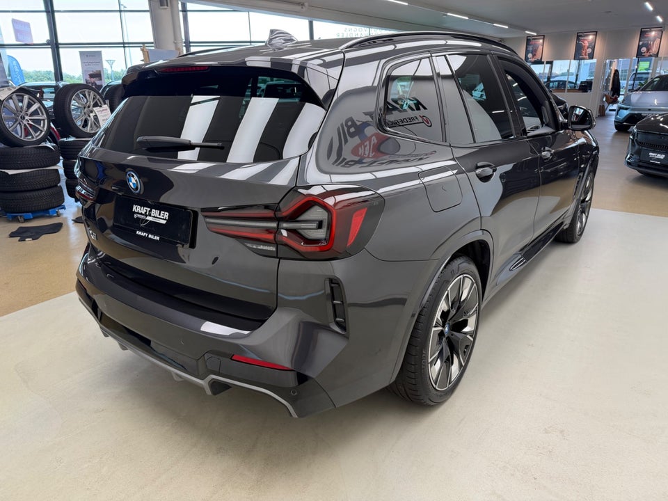 BMW iX3 Charged Plus M-Sport 5d