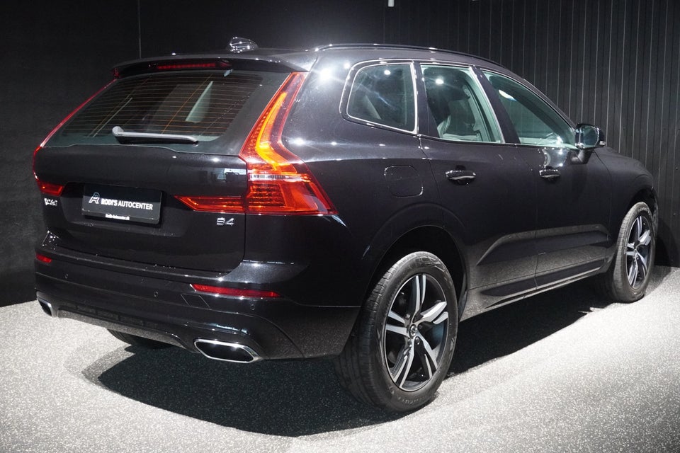 Volvo XC60 2,0 B4 197 R-Design aut. 5d