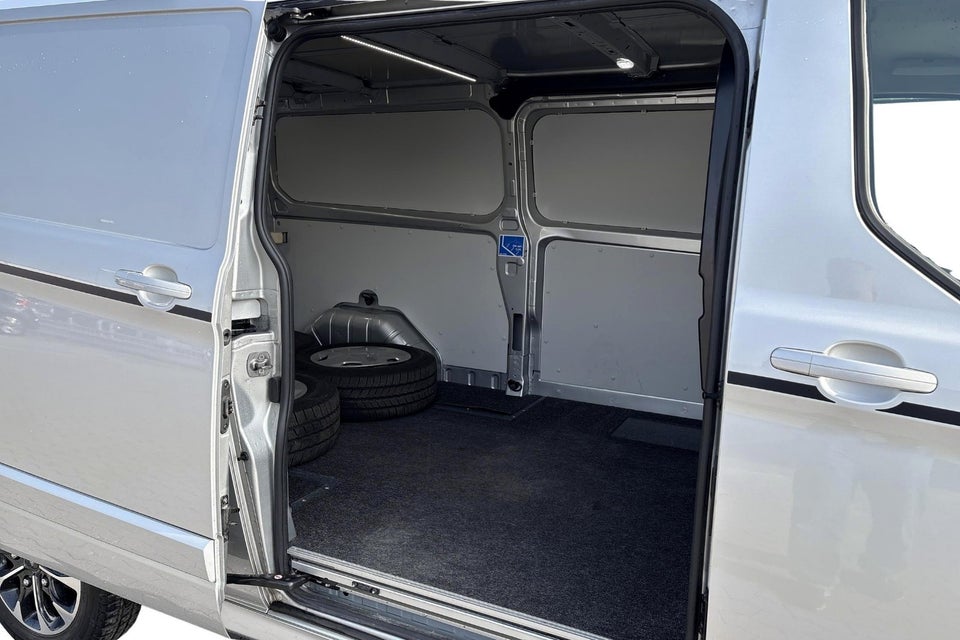 Ford Transit Custom 320L 2,0 TDCi 185 Sport aut.