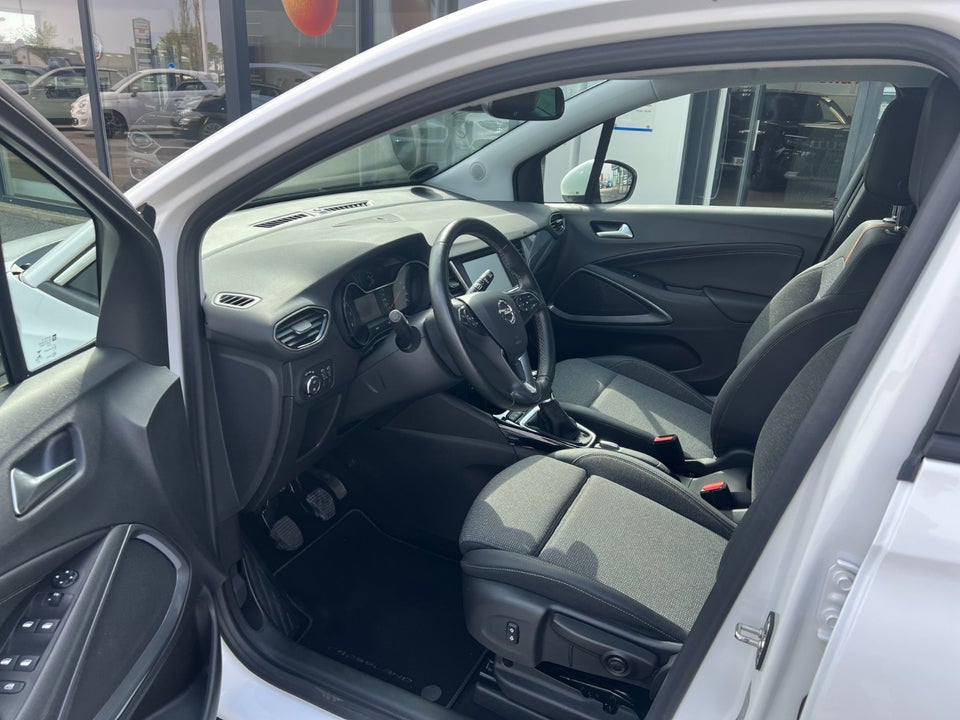 Opel Crossland 1,2 First Edition 5d