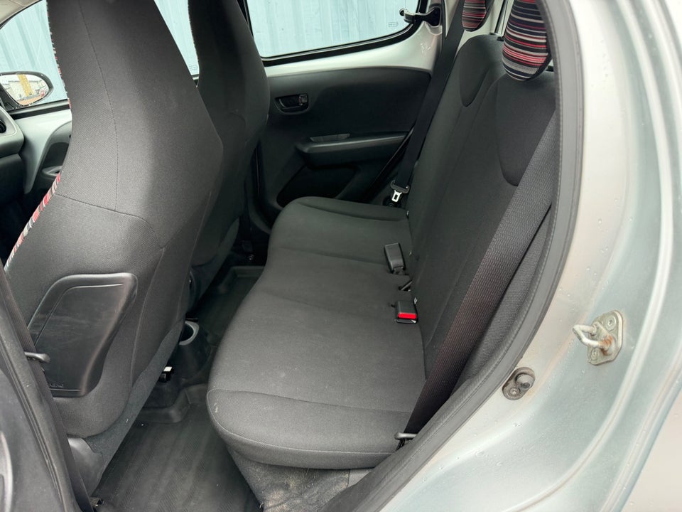 Citroën C1 1,2 PureTech Iconic 5d