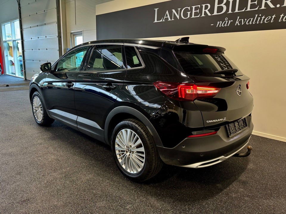 Opel Grandland X 1,2 T 130 Exclusive 5d